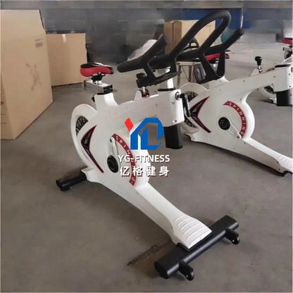Vélo de spinning multifonction réglable pour la maison et les clubs – Idéal pour le fitness